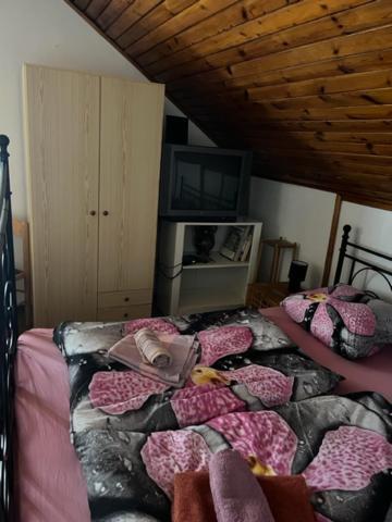 Hotel Penzion U Krbu à Loket Extérieur photo