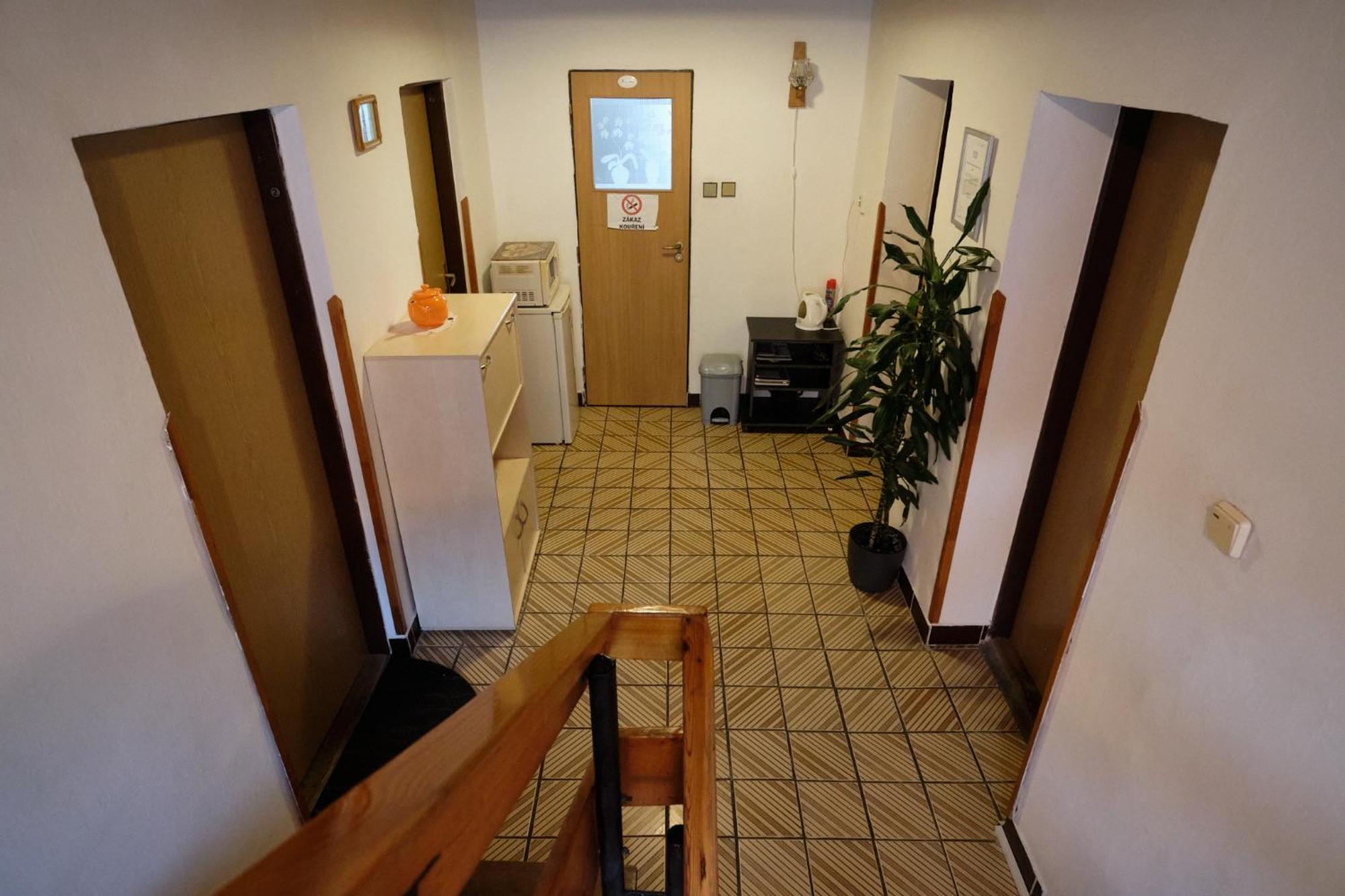 Hotel Penzion U Krbu à Loket Extérieur photo
