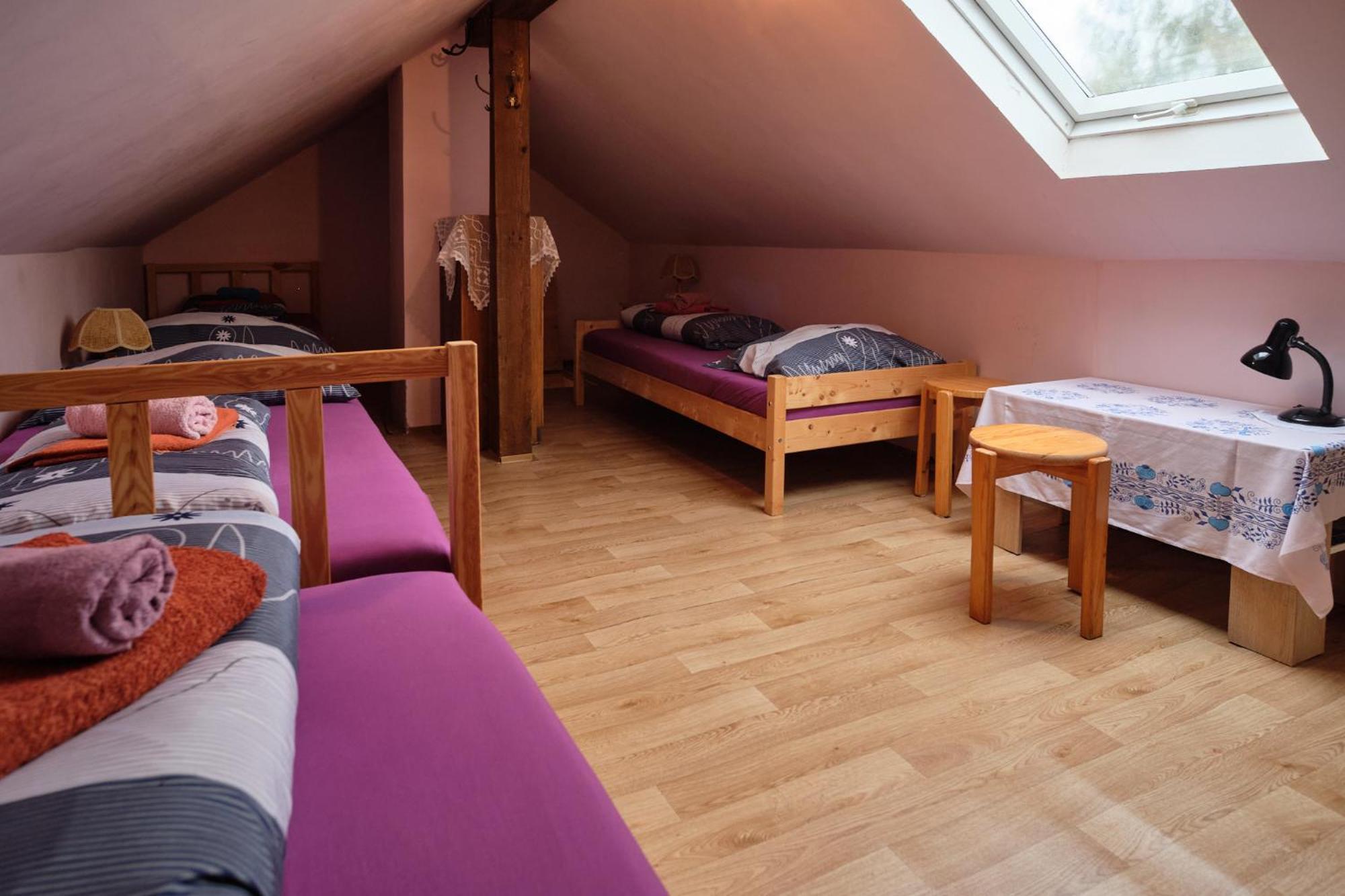 Hotel Penzion U Krbu à Loket Extérieur photo