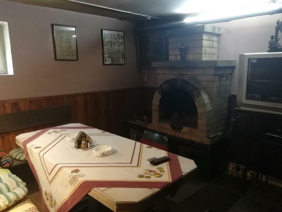 Hotel Penzion U Krbu à Loket Extérieur photo